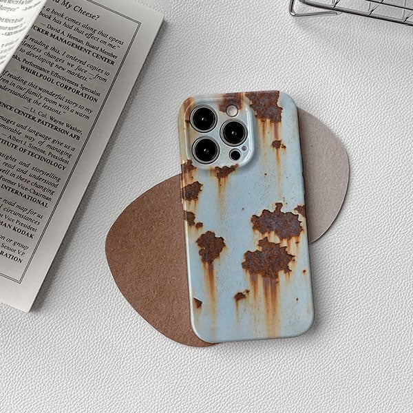 📱 Rusty Glossy Pattern iPhone Case