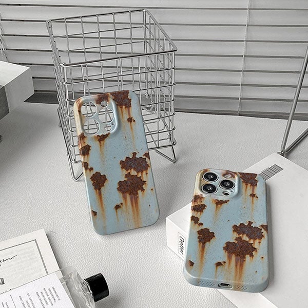 📱 Rusty Glossy Pattern iPhone Case