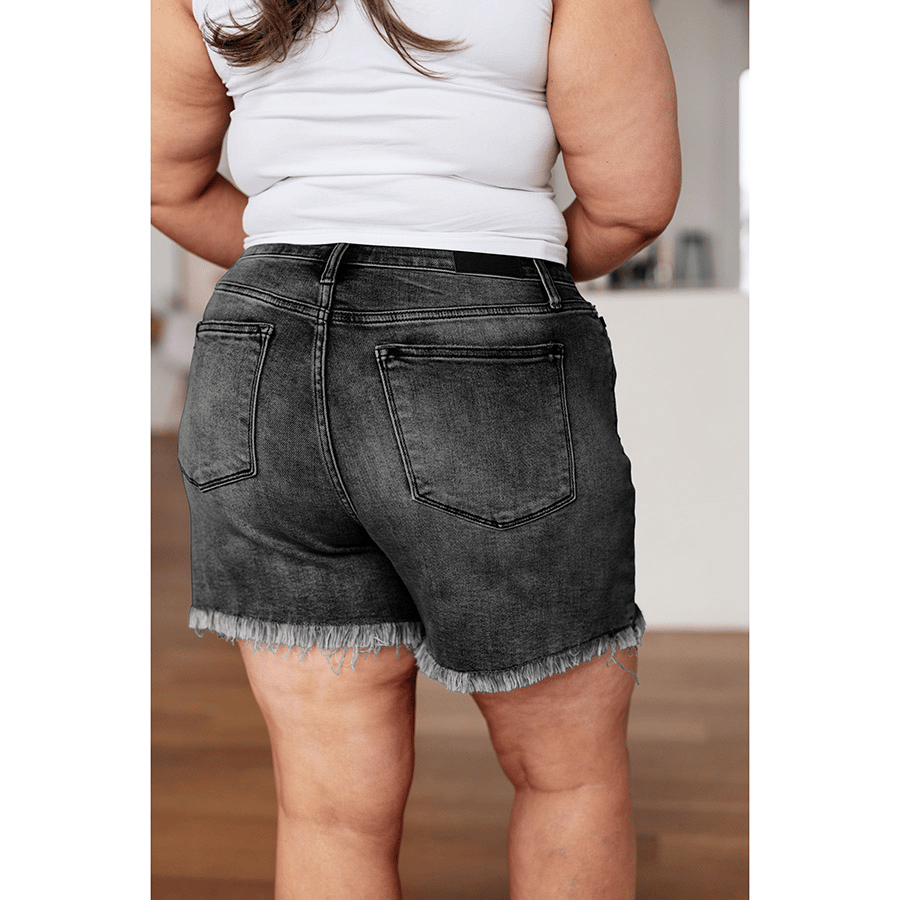 🔥 32% OFF - Trendy High-Waisted Shorts with Fringed Hem